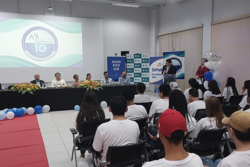 Adolescentes do Novos Caminhos são homenageados em Blumenau