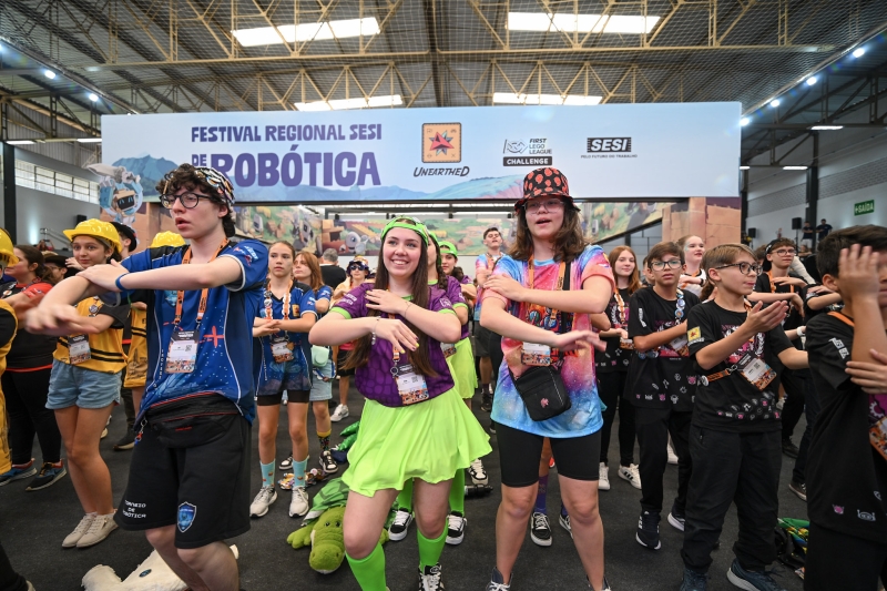 Festival SESI de Robótica é aberto em Caçador; disputas seguem até terça (2) 
